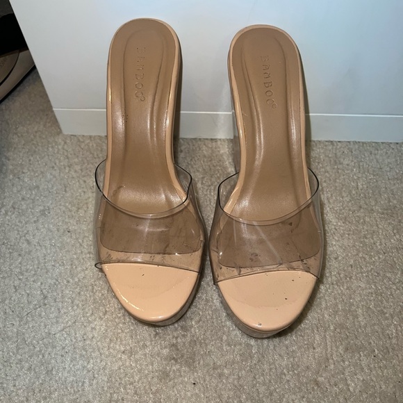 Clear wedges - Picture 1 of 2